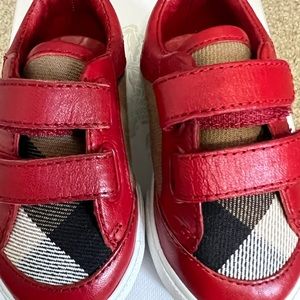 Burberry Sneakers (Baby)